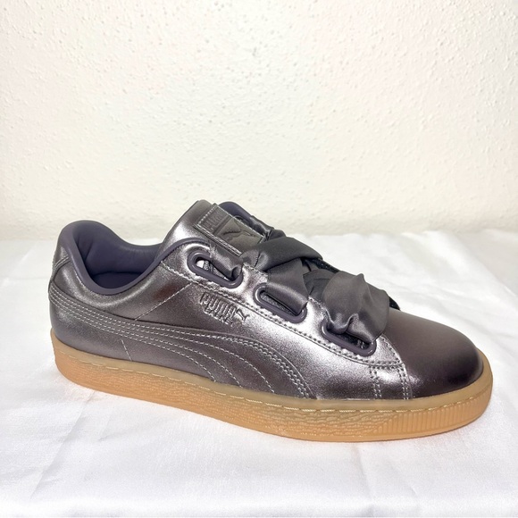Puma Basket Heart Luxe shoes 🩶 - Picture 1 of 6